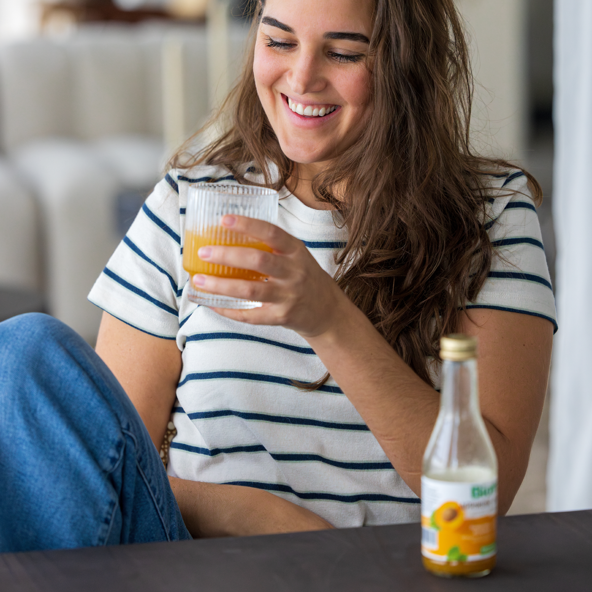 Biotta Aprikose-Apfelminze – Bio-Saft – Bild 2 von 3